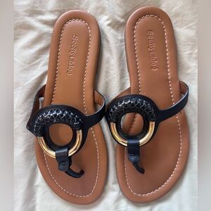See By Chloe Hana Black Leather Gold Ring Thong Sandals EU 39 Like New